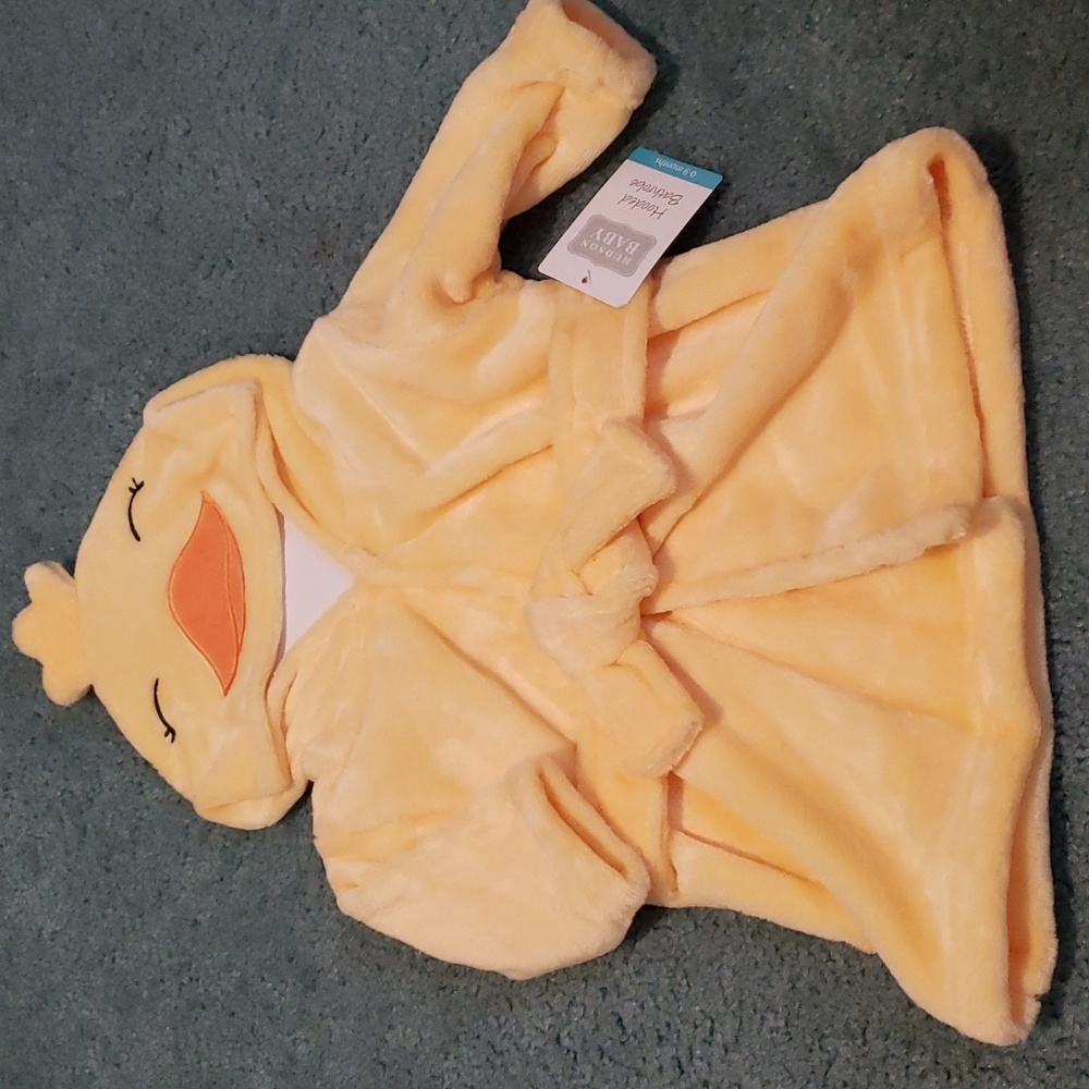Duckie hooded bath robe